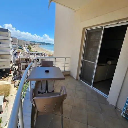 Lodys Seaside Residences - Teuta *